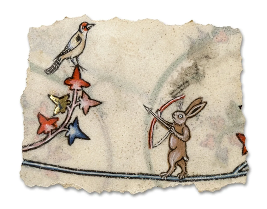Drevený ručne maľovaný odznak Codex Marginalium s motívom stredovekej drolérie zajaca ako lukostrelca